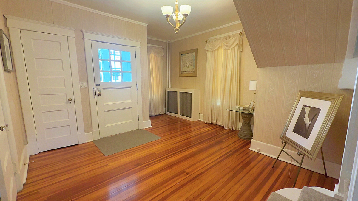 Where Comfort Meets Care: Your Ideal Travel Experience! - Photo 2