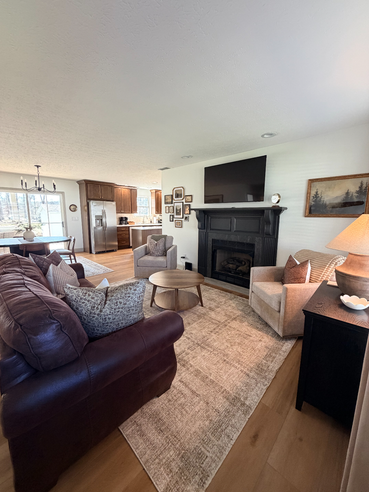 Charming Ranch, Renovated, Convenient Location - Photo 5