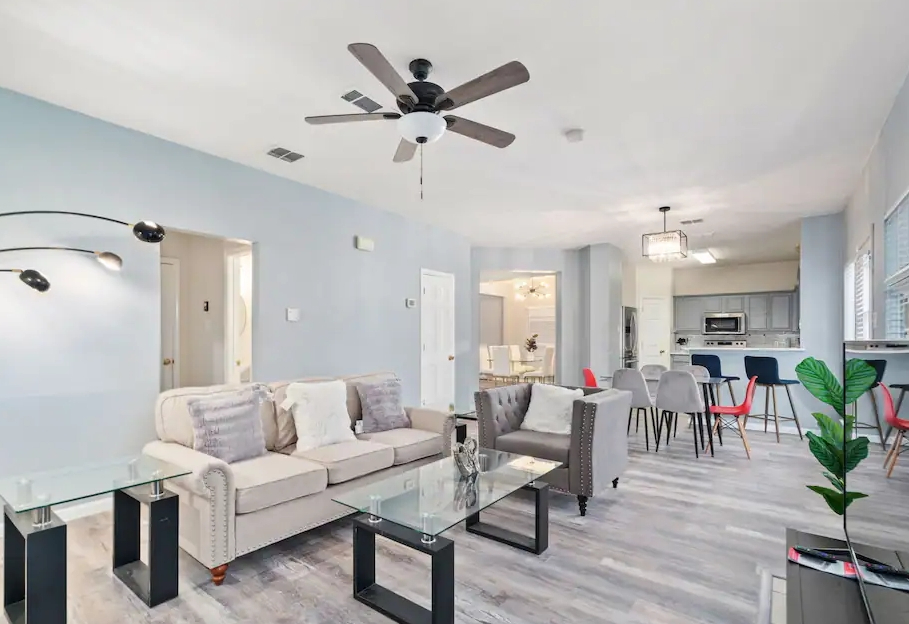 Stylish Modern House 4BR/3BA Home in McKinney - Photo 2