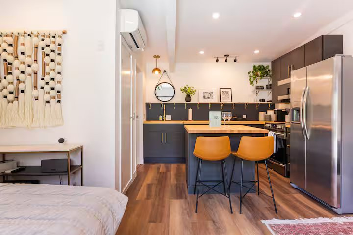 Private, Modern Guest House with Patio Access in a Gated Setting - Photo 6
