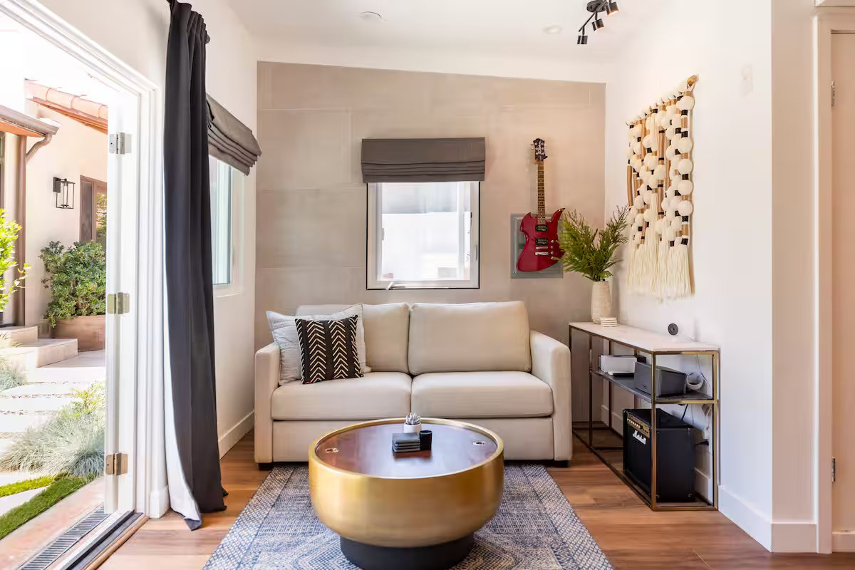 Private, Modern Guest House with Patio Access in a Gated Setting - Photo 2