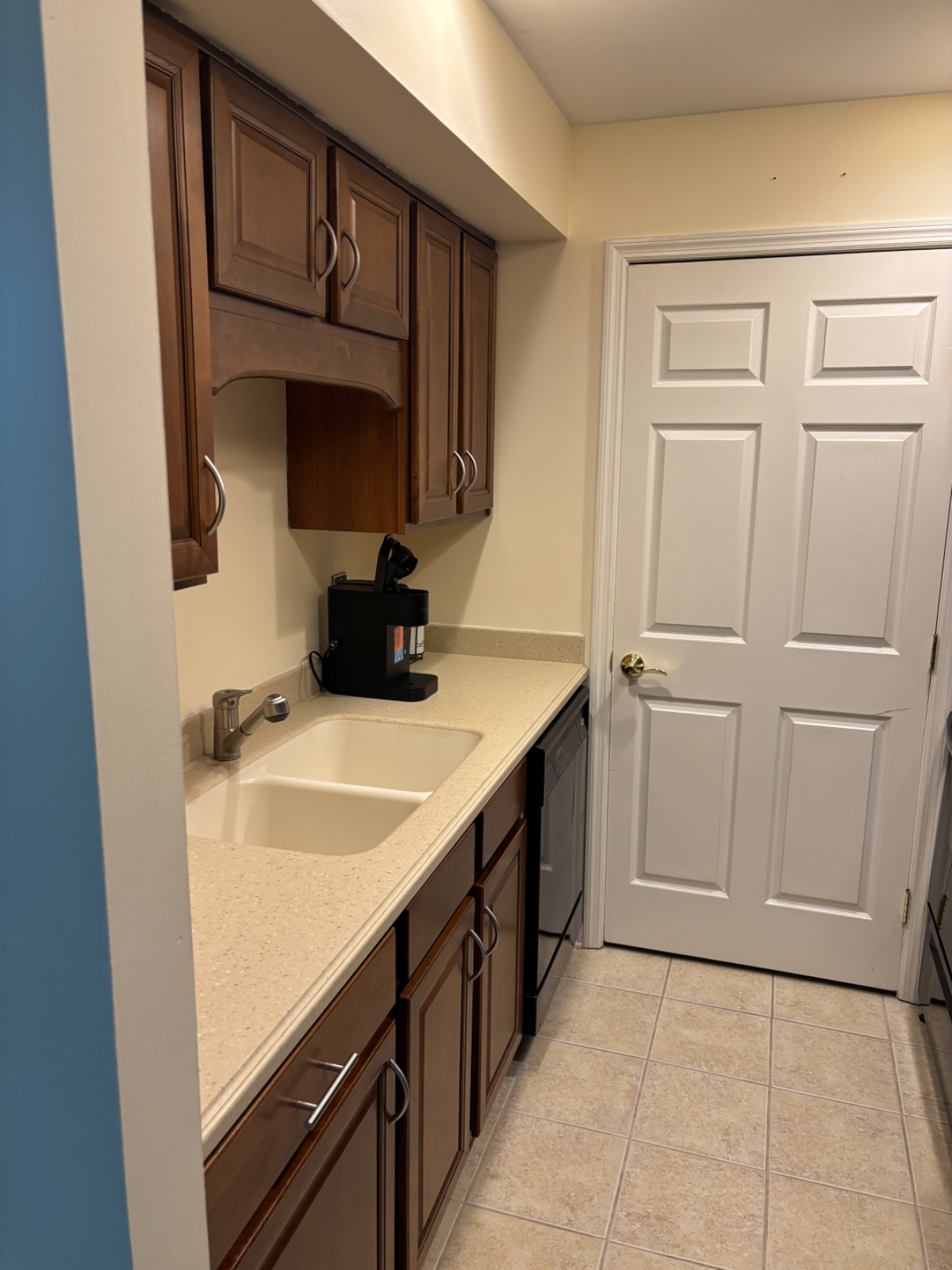 Upscale Condo in one of Huntingtons Historical Downtown Highrises - Photo 6