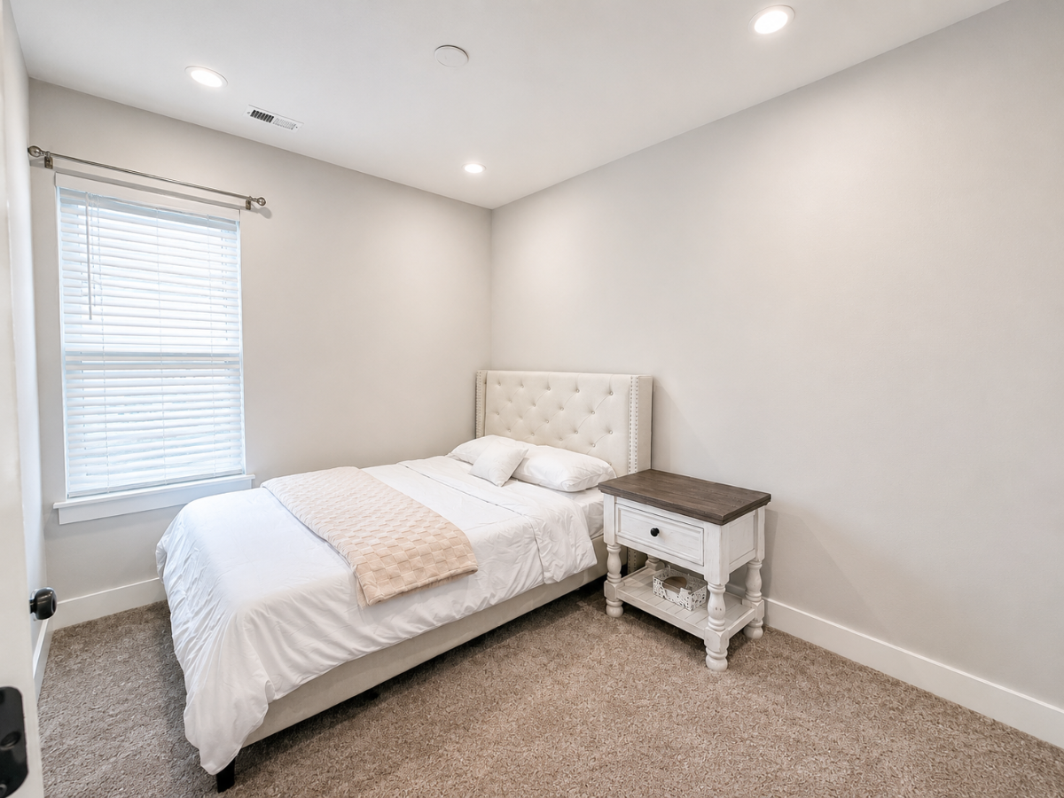 Modern Townhouse in DC/ Takoma - Photo 10