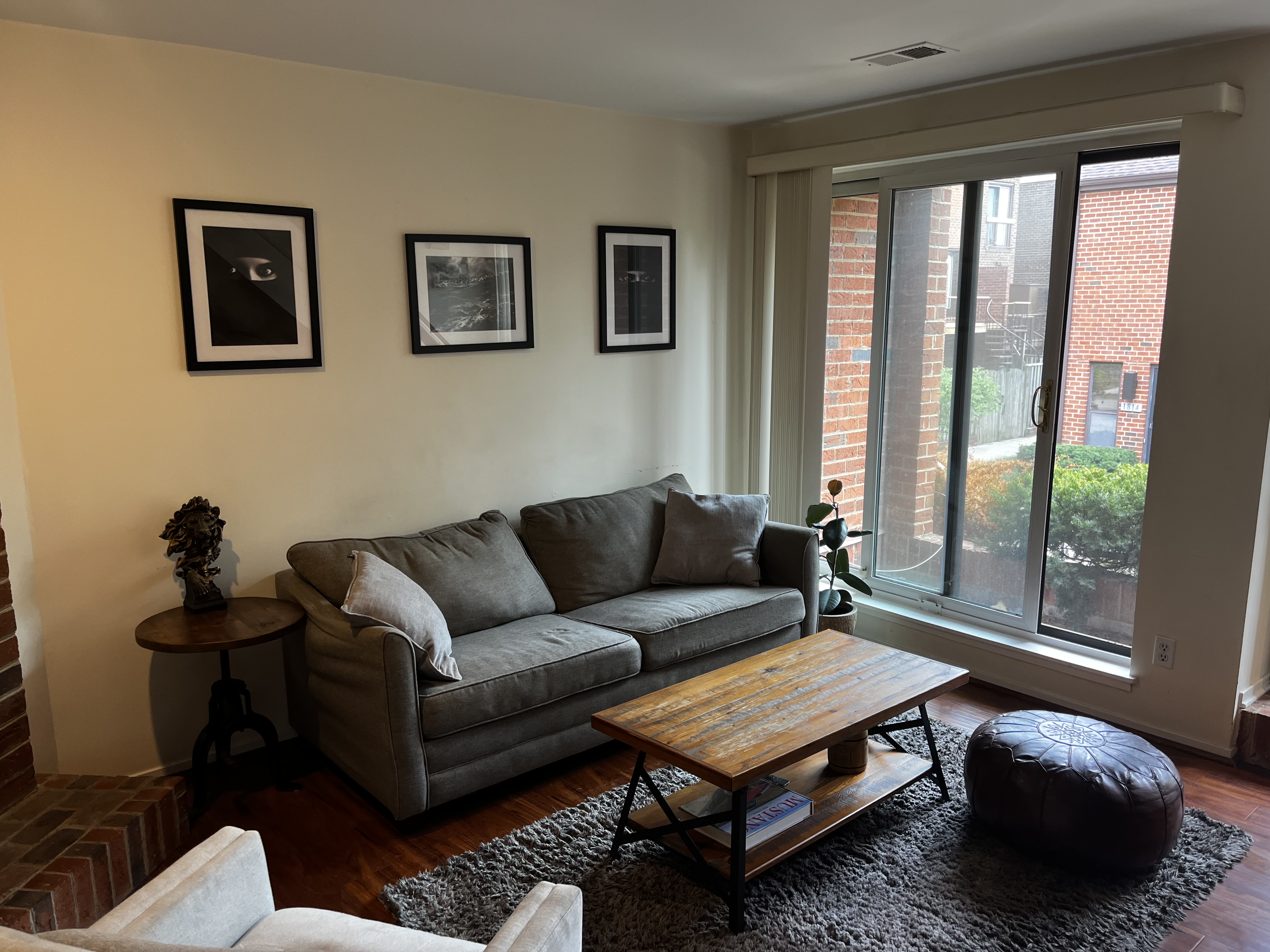 City Comfort on a Quiet Cul-de-Sac. Cozy Room in 2BR Townhome with Fireplace, Patio & Grill - Photo 8