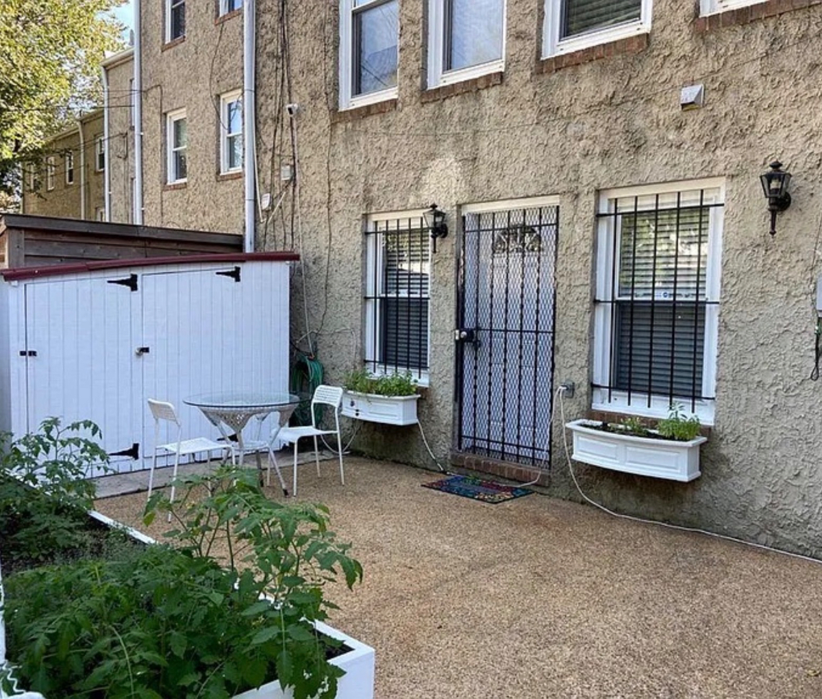1 Bed/1Bath Capitol Hill East Ground Level Apartment - Photo 3