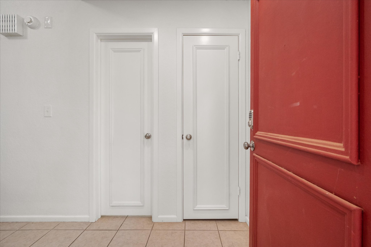 CASA 2302 - Photo 3