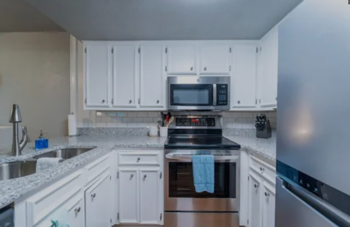 RAINTREE HAVEN CONDO - Photo 6