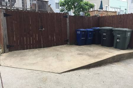 Apartment in Petworth - In-Unit Laundry & Off Street Parking - Photo 3