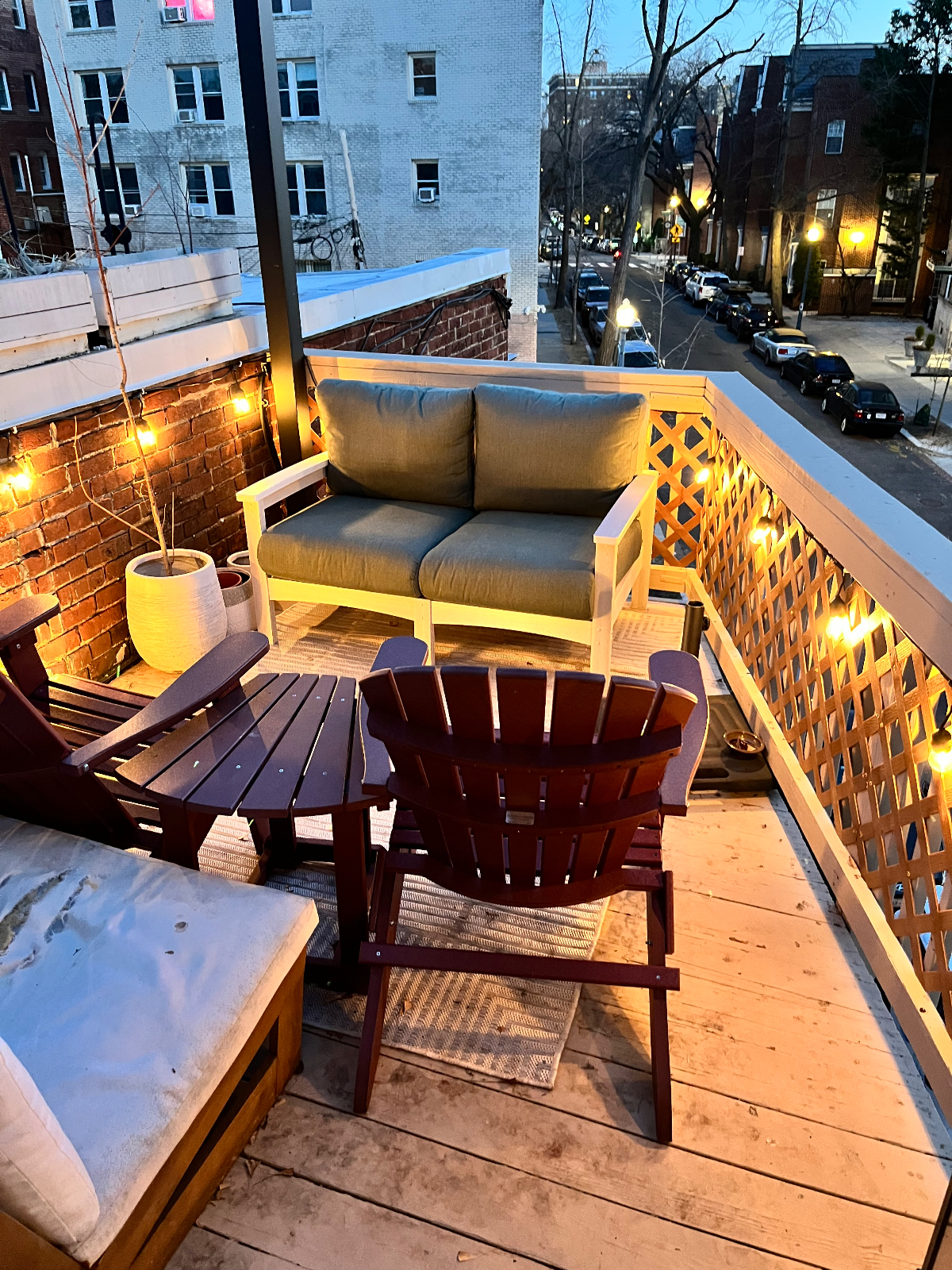 Victorian Turret Loft Built for Remote Work - Kalorama Triangle/Adams Morgan - Photo 12