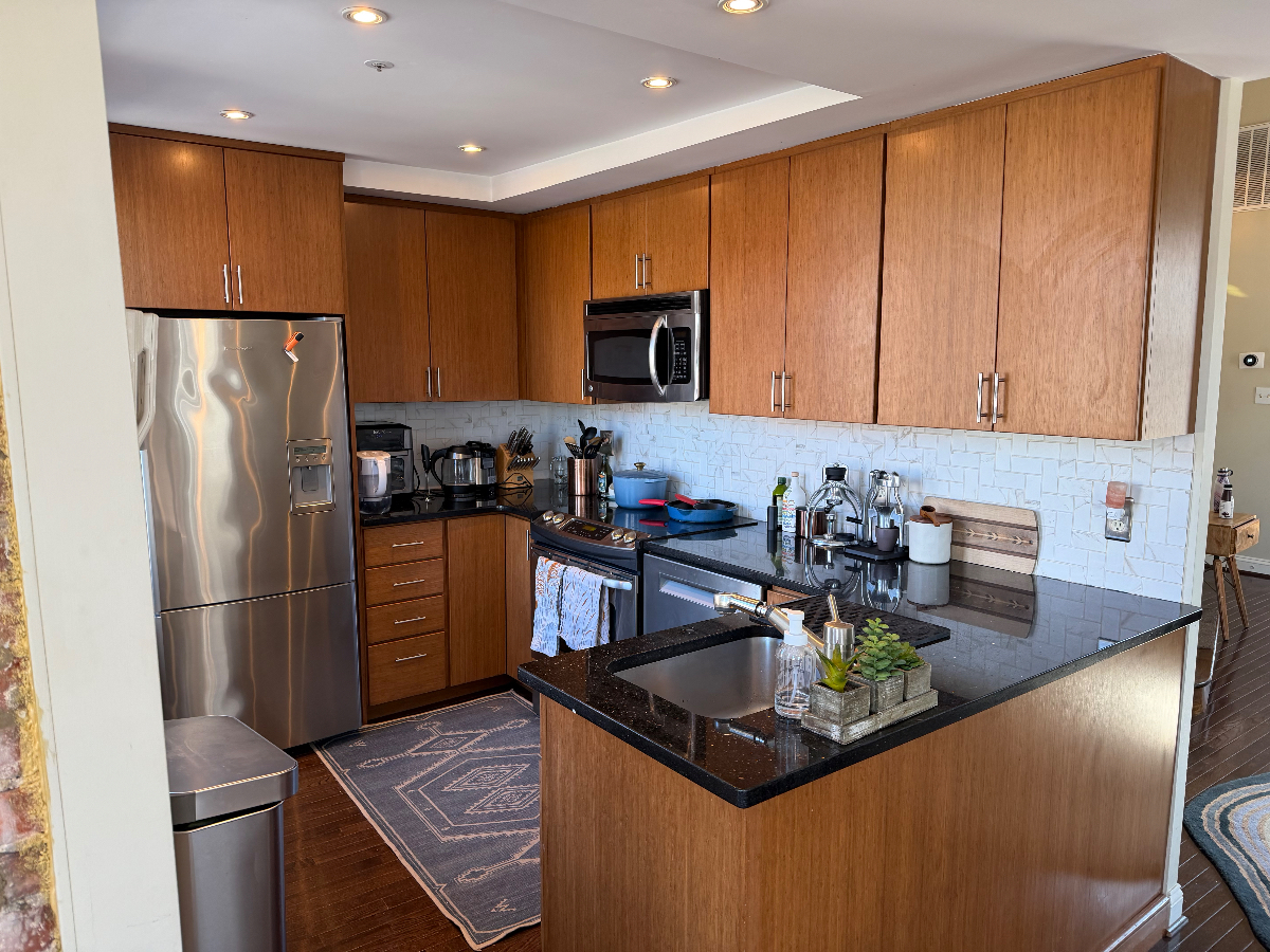 Victorian Turret Loft Built for Remote Work - Kalorama Triangle/Adams Morgan - Photo 5