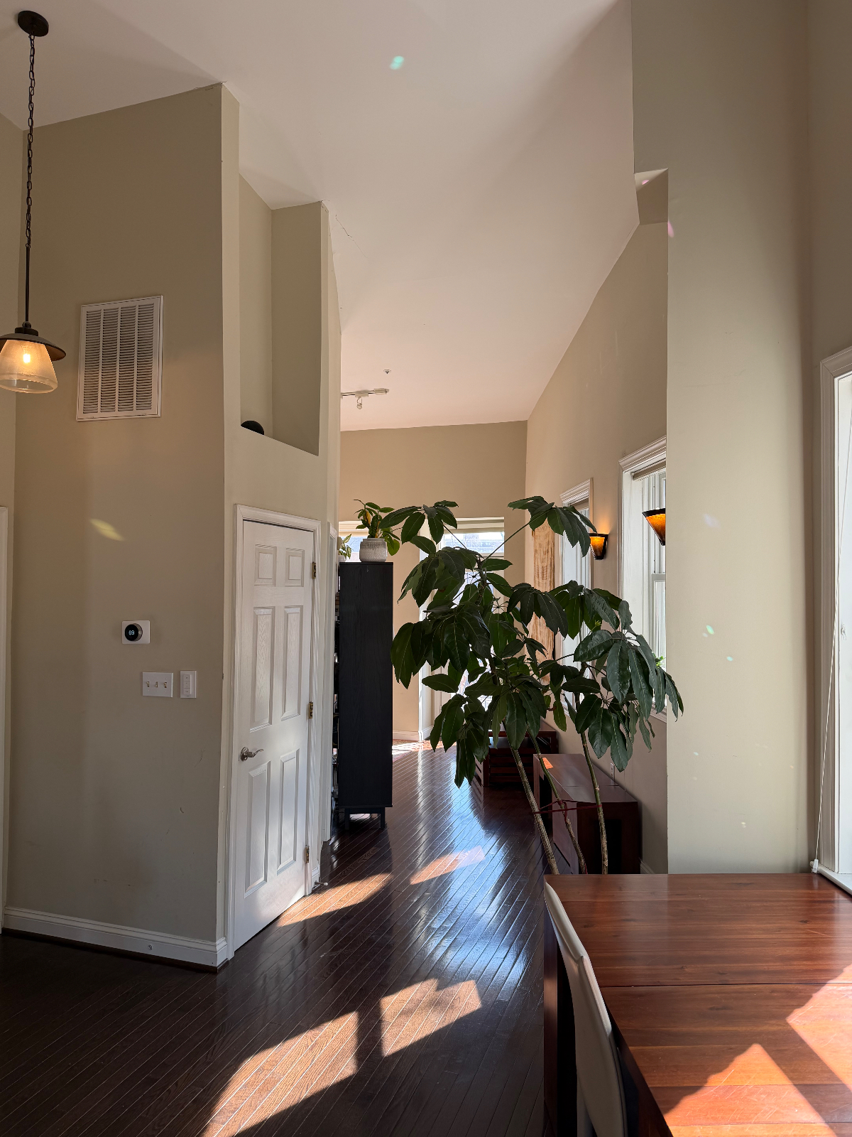Victorian Turret Loft Built for Remote Work - Kalorama Triangle/Adams Morgan - Photo 7