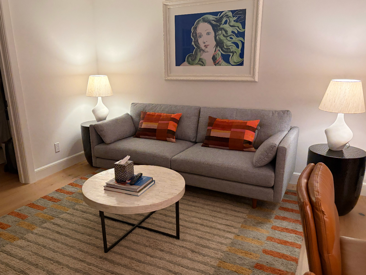 Stylish New Furnished 1-Bedroom in Charming Ashbury Heights - Photo 3