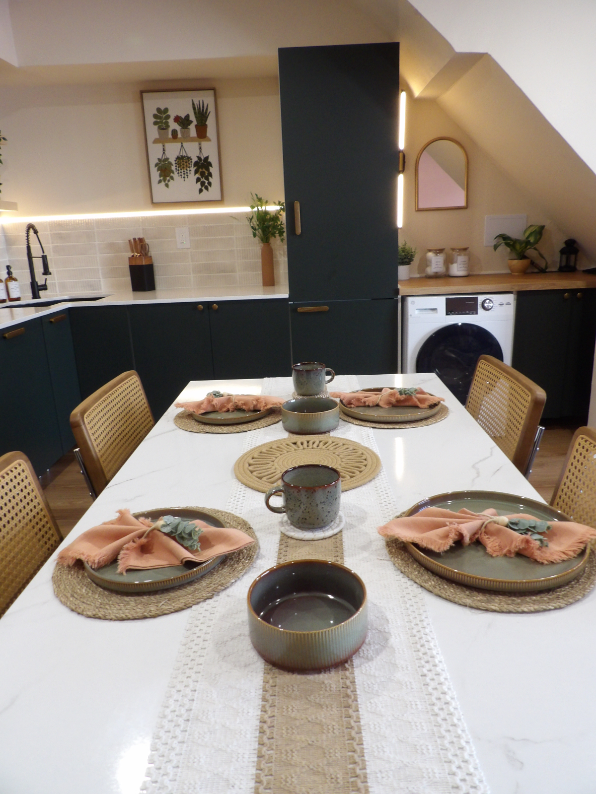 The Emerald - Private Condo in Randall Manor - Photo 3