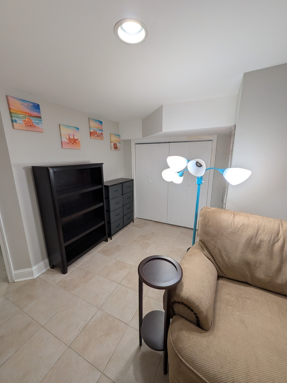 Cozy English Basement near Multiple Hospitals - Photo 7