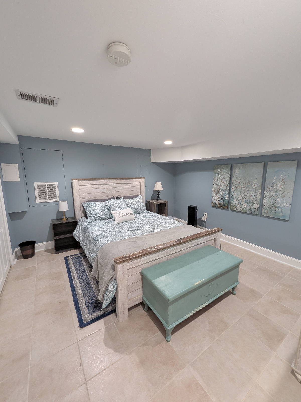 Cozy English Basement near Multiple Hospitals - Photo 9
