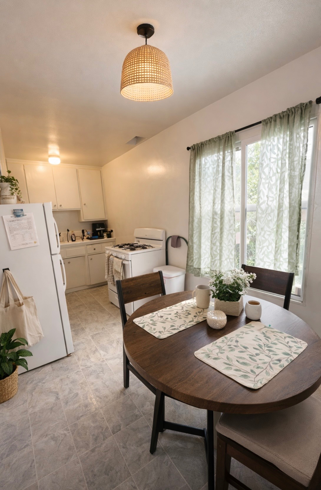 Bright Condo in Sawtelle, Right by Santa Monica & the Beach - Photo 2