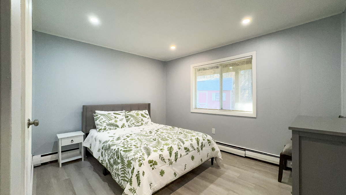 Relaxing Retreat Near Hospital & Downtown Rutland - Photo 2