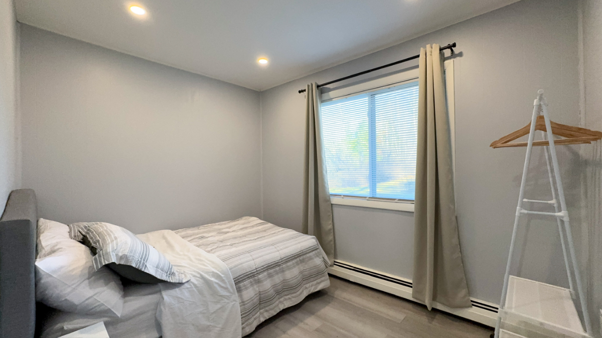 Relaxing Retreat Near Hospital & Downtown Rutland - Photo 10