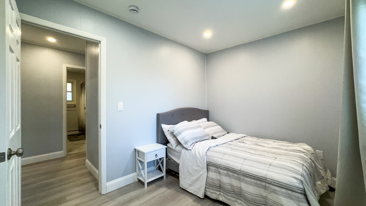 Relaxing Retreat Near Hospital & Downtown Rutland - Photo 12