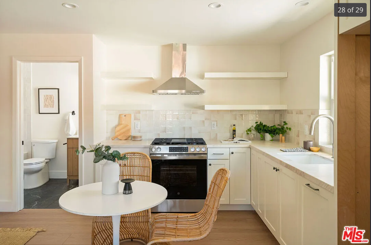 Sunny Brand New Private Boho Studio - Photo 1