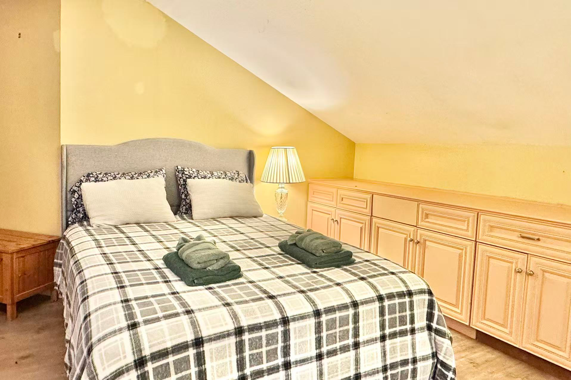 Westlake village private guest unit with kitchen and laundry. - Photo 2