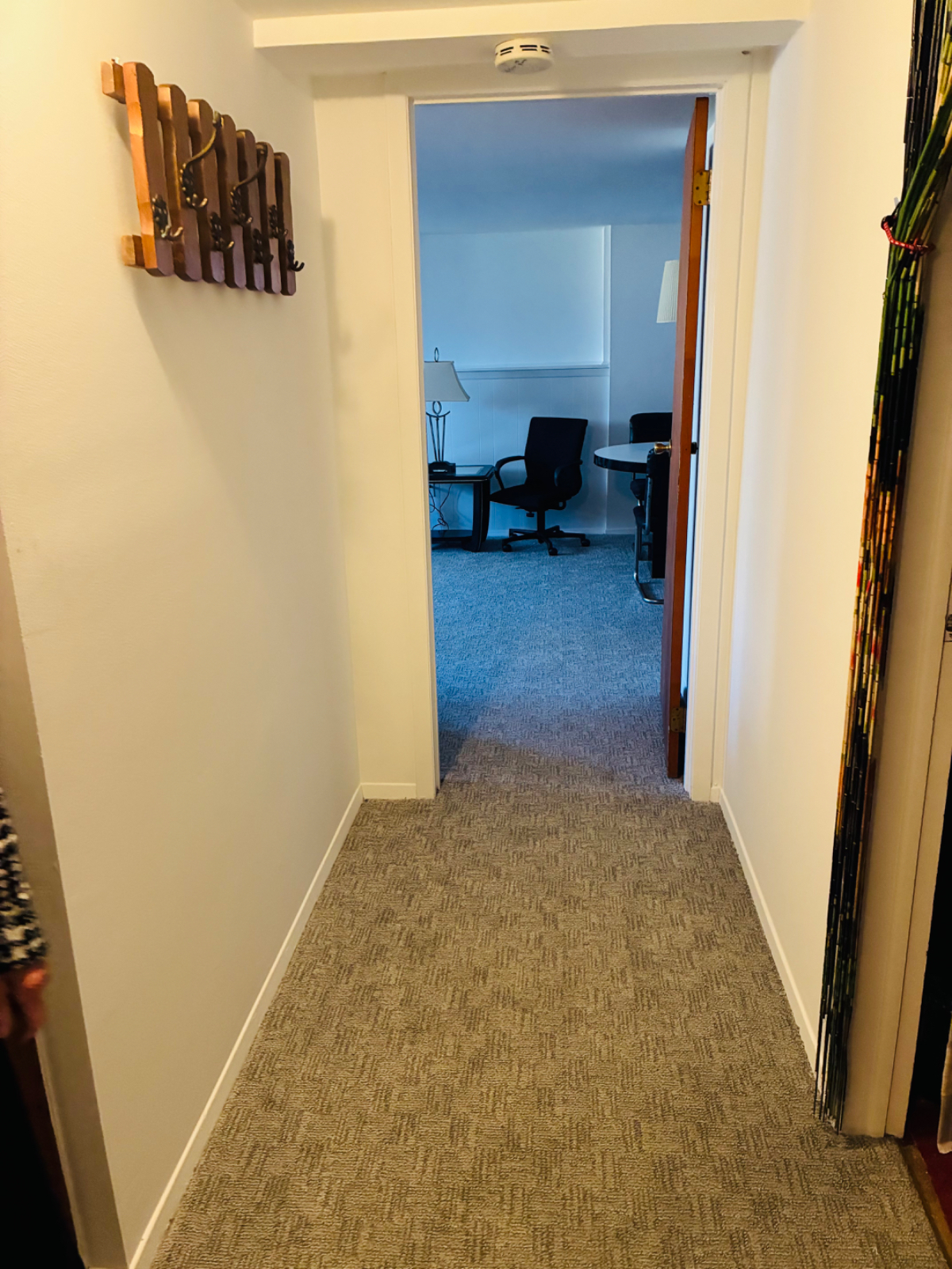 Spacious & Comfortable First Floor Apartment - Photo 5