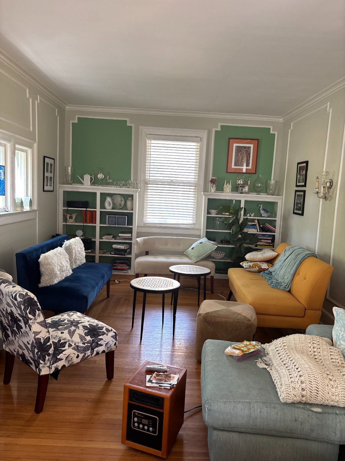 Large Bedroom available in large home - Photo 10