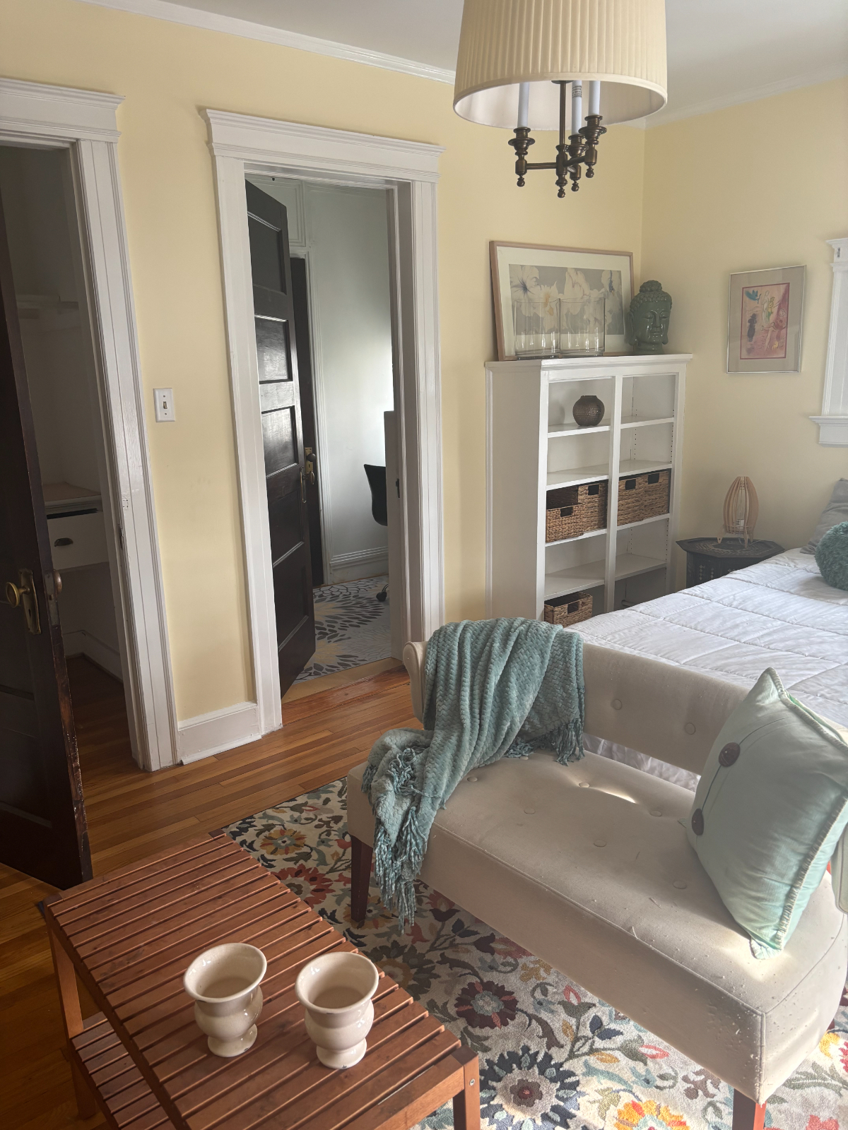 Large Bedroom available in large home - Photo 3
