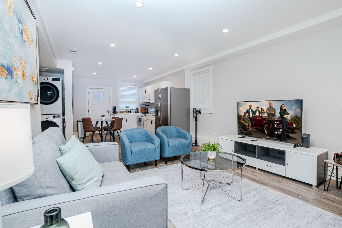 Newly Remodeled near UCSF - Central, Cozy, Modern - Photo 3