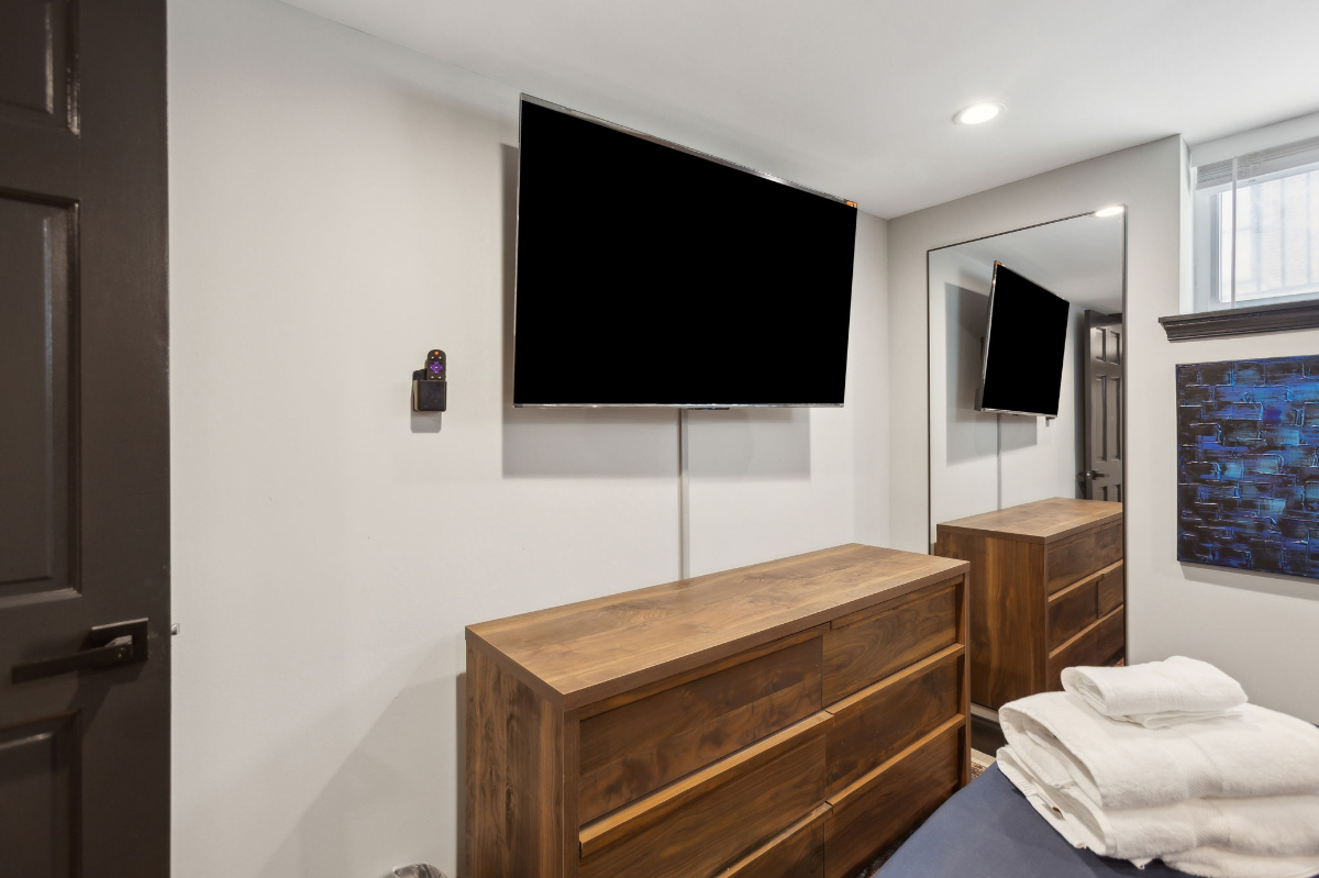 Luxury Spacious 2BR 1BA in the  Heart of DC - Photo 10