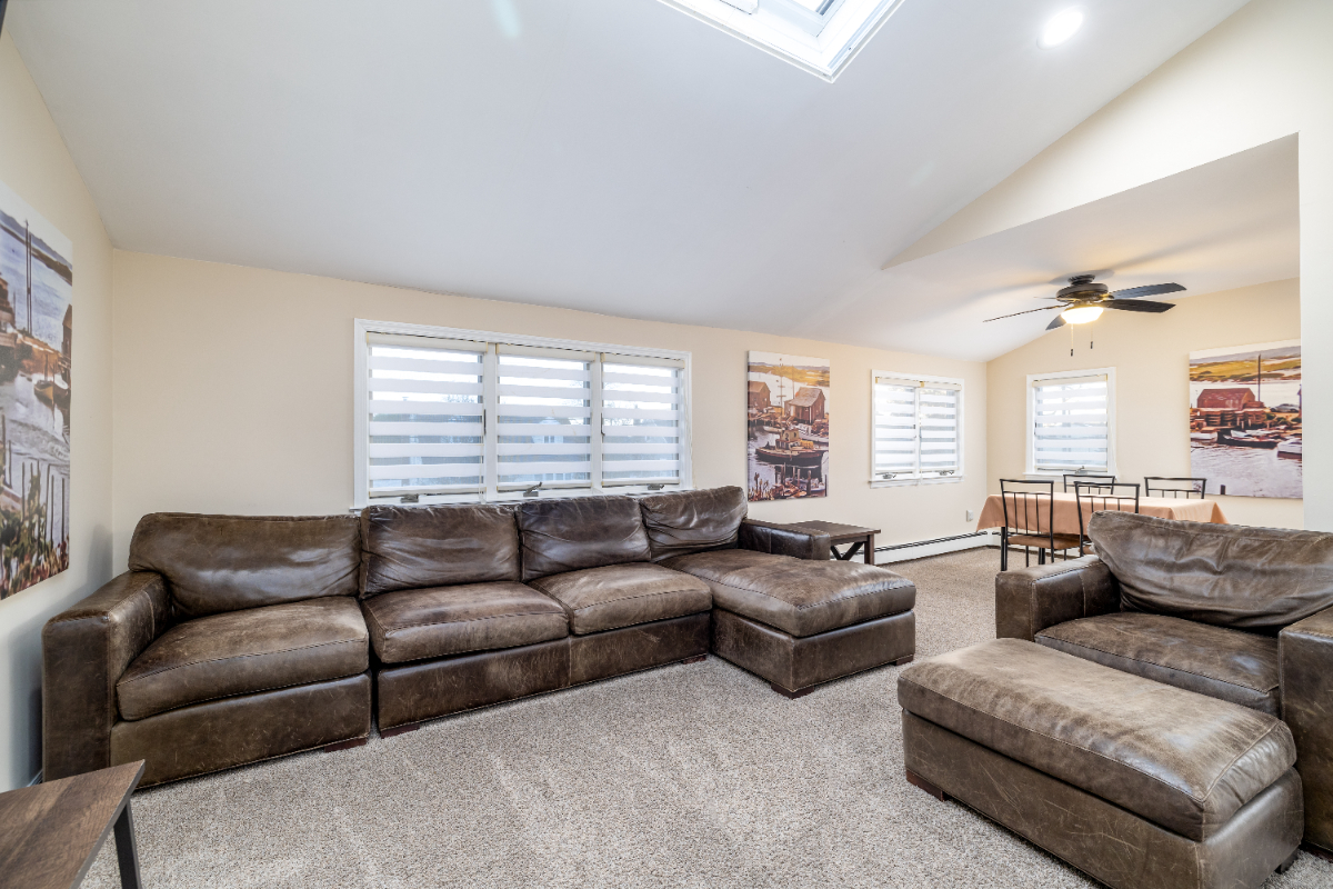 One Bedroom Apartment in a Great Location. - Photo 6