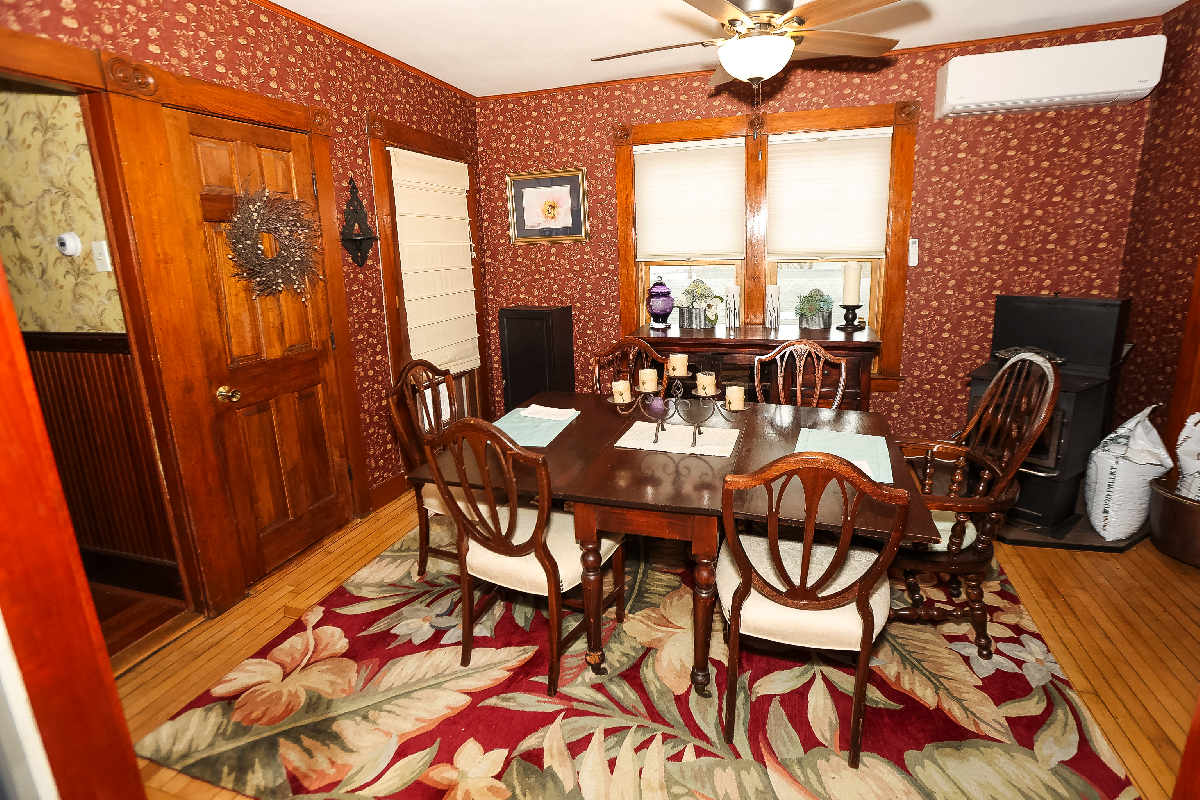 4 BR Oasis Near Hospitals, Downtown and Highways - Photo 4