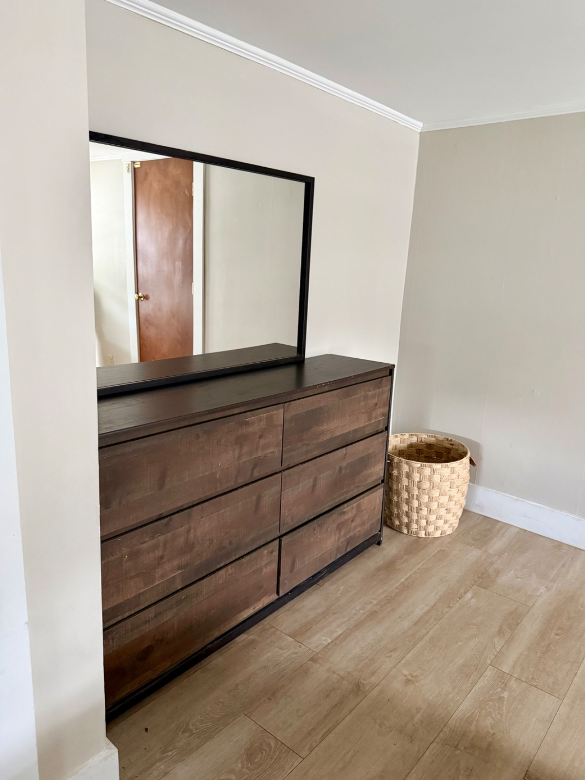 1 Bed 1 Bath Apartment - Photo 5