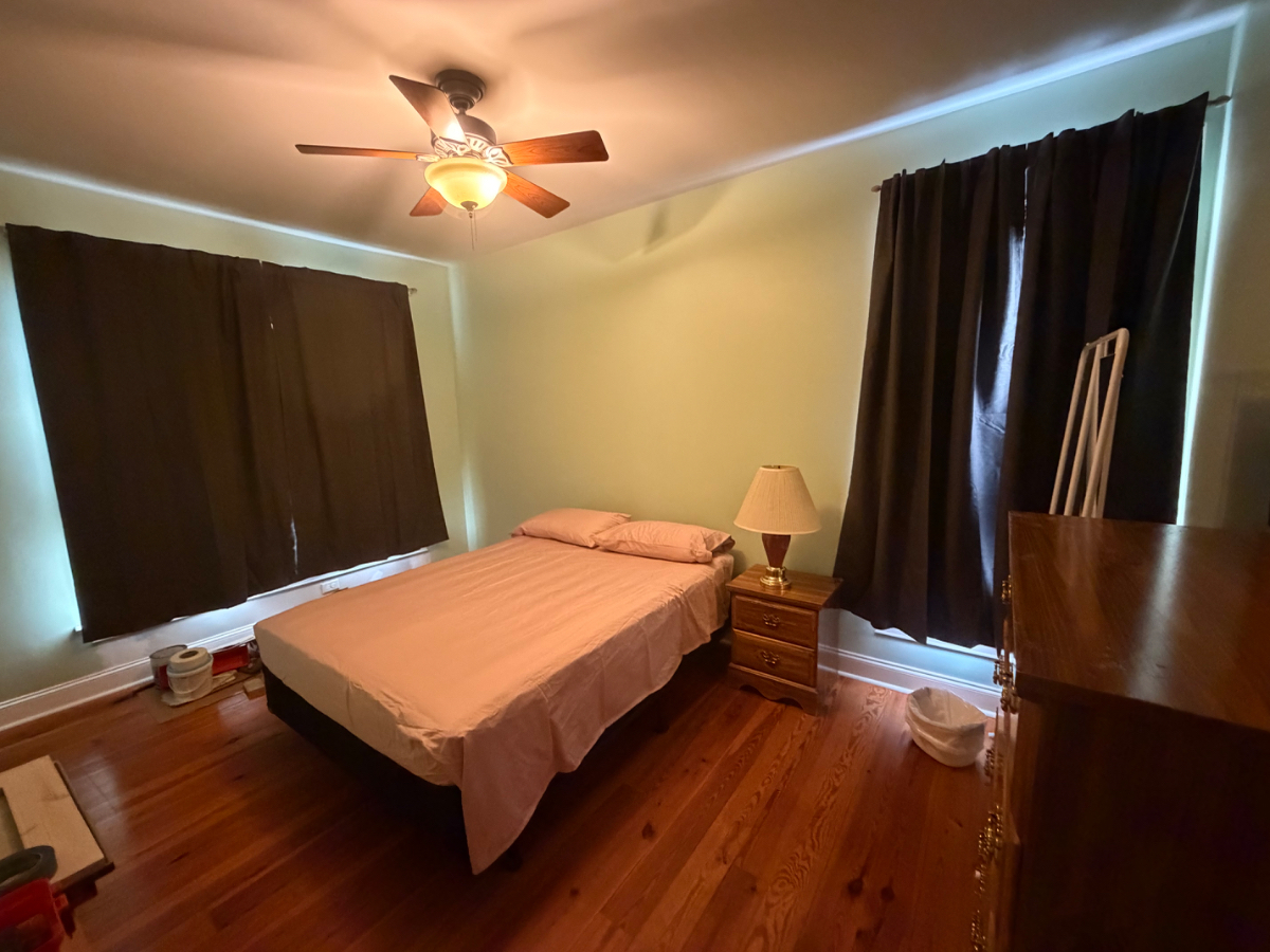 Extra Large Room with Full Storage Setup - Photo 2