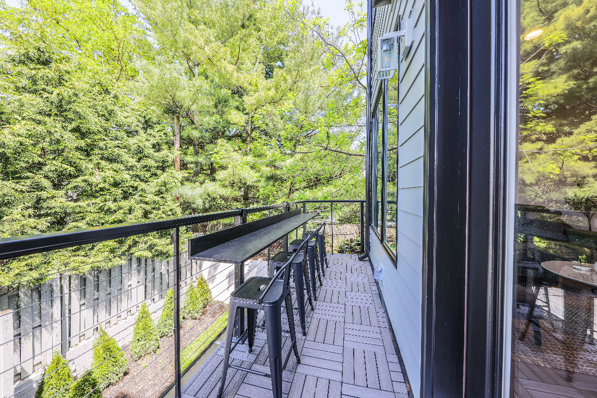 Oasis near German Village and Schiller Park - Photo 10