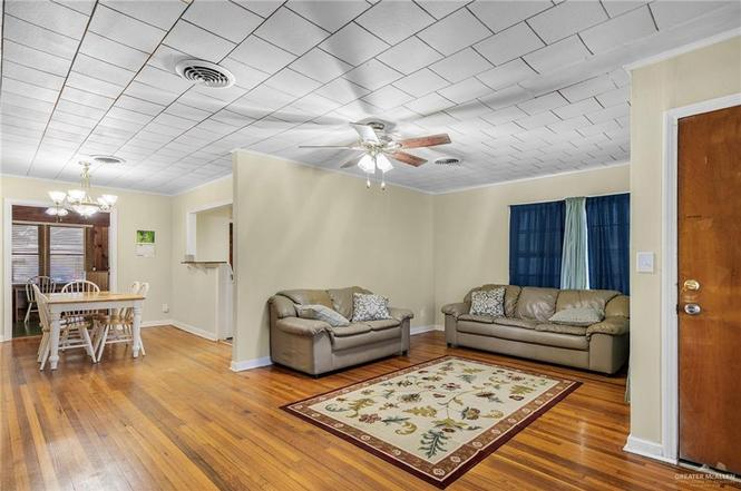 2 Bedroom/2 Bath home - Photo 2