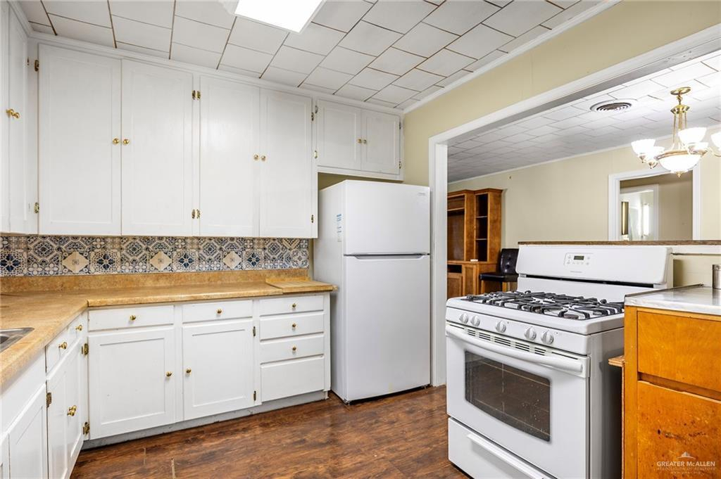 2 Bedroom/2 Bath home - Photo 3