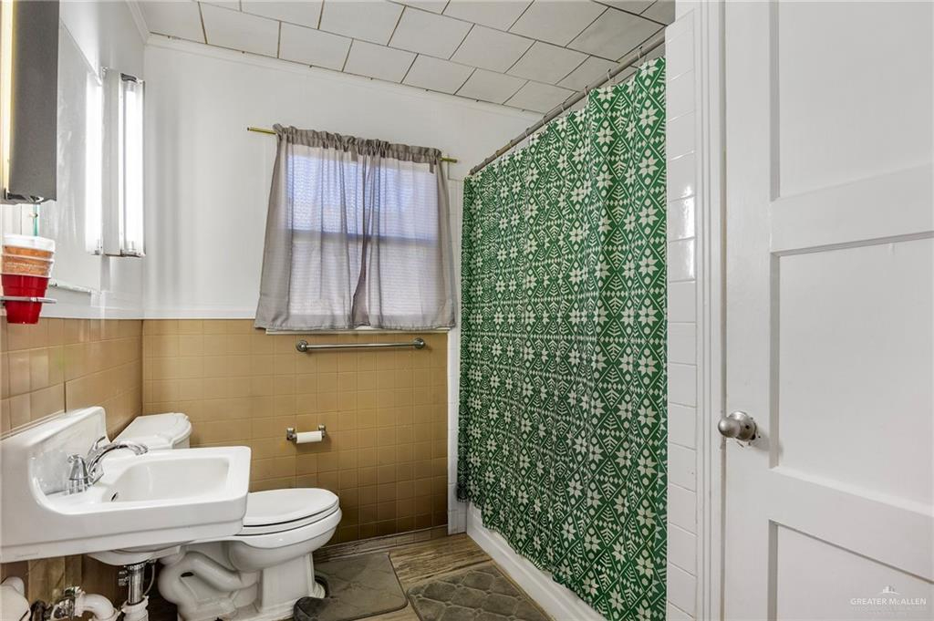 2 Bedroom/2 Bath home - Photo 5