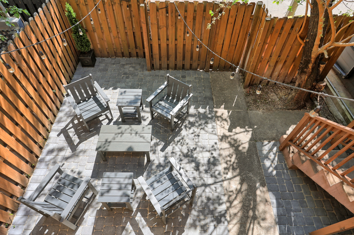 Historic Savannah Parlor Apartment, Centrally Located and Walkable Everywhere - Photo 7