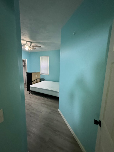 Private Furnished Room with Private Bathroom - All Utilities & WiFi Included - Minutes from UHS Hosp - Photo 1