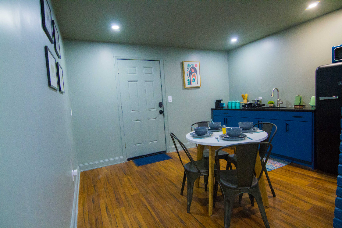 2BR in Flatbush - Ditmas Park near Trains - Photo 9