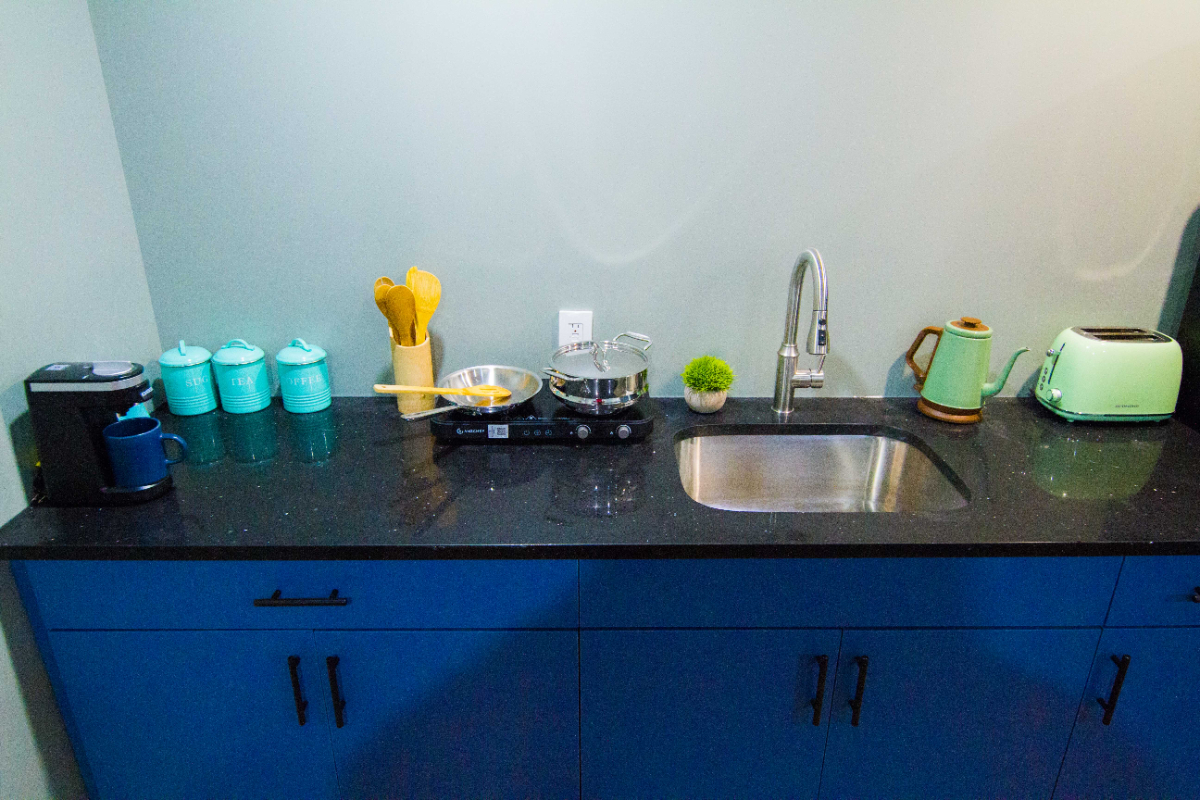 2BR in Flatbush - Ditmas Park near Trains - Photo 11