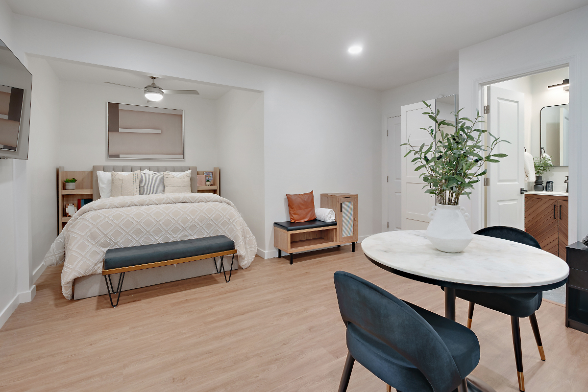 Brand New LA Studio w/ Parking, Laundry, Fast Wifi, EV Charger, AC, Central Location - Sage Studio - Photo 1