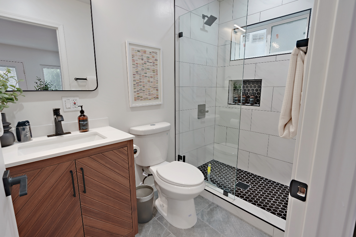 Brand New LA Studio w/ Parking, Laundry, Fast Wifi, EV Charger, AC, Central Location - Sage Studio - Photo 3