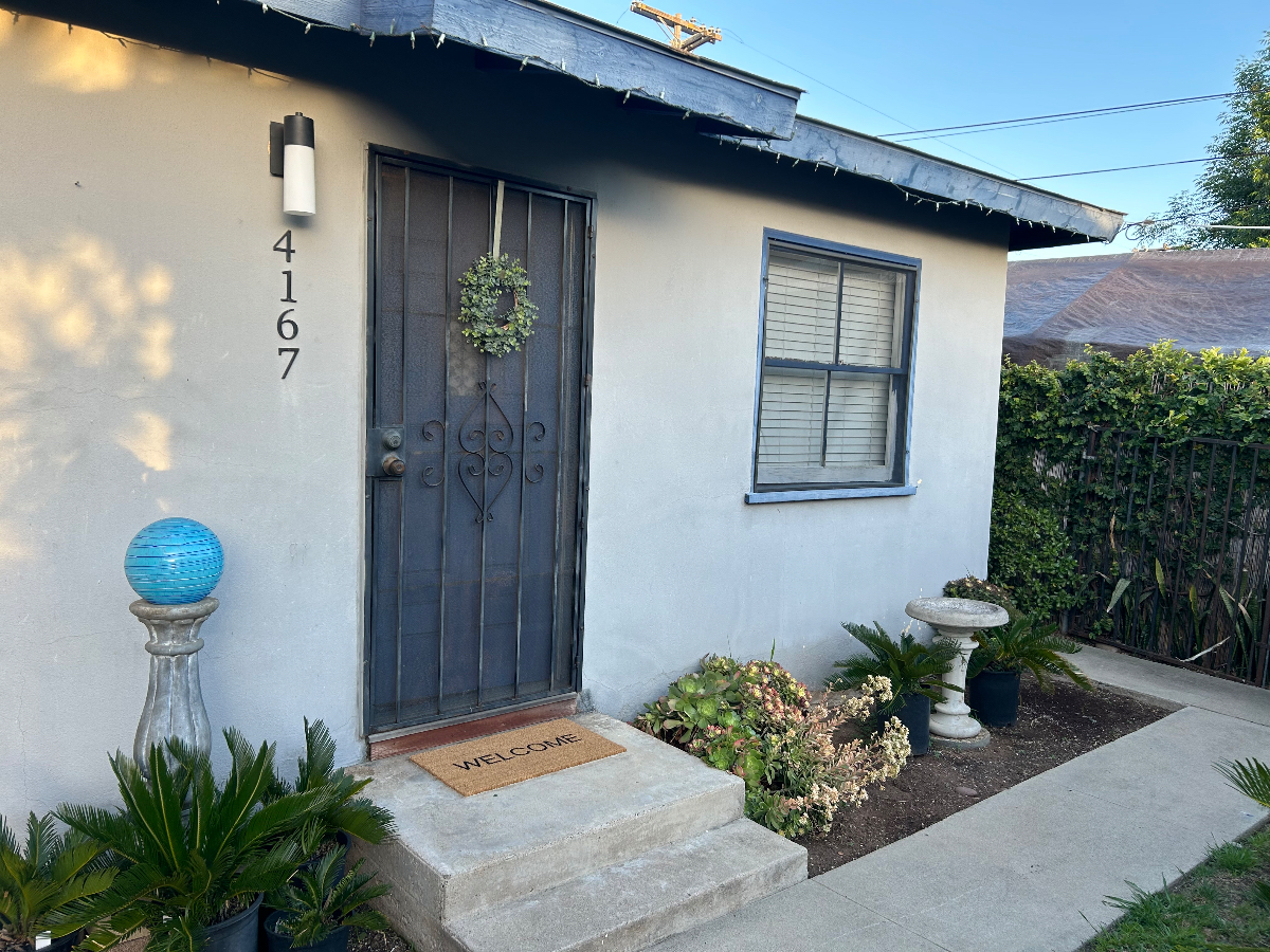 Cozy Cottage near Hillcrest in San Diego - Photo 2