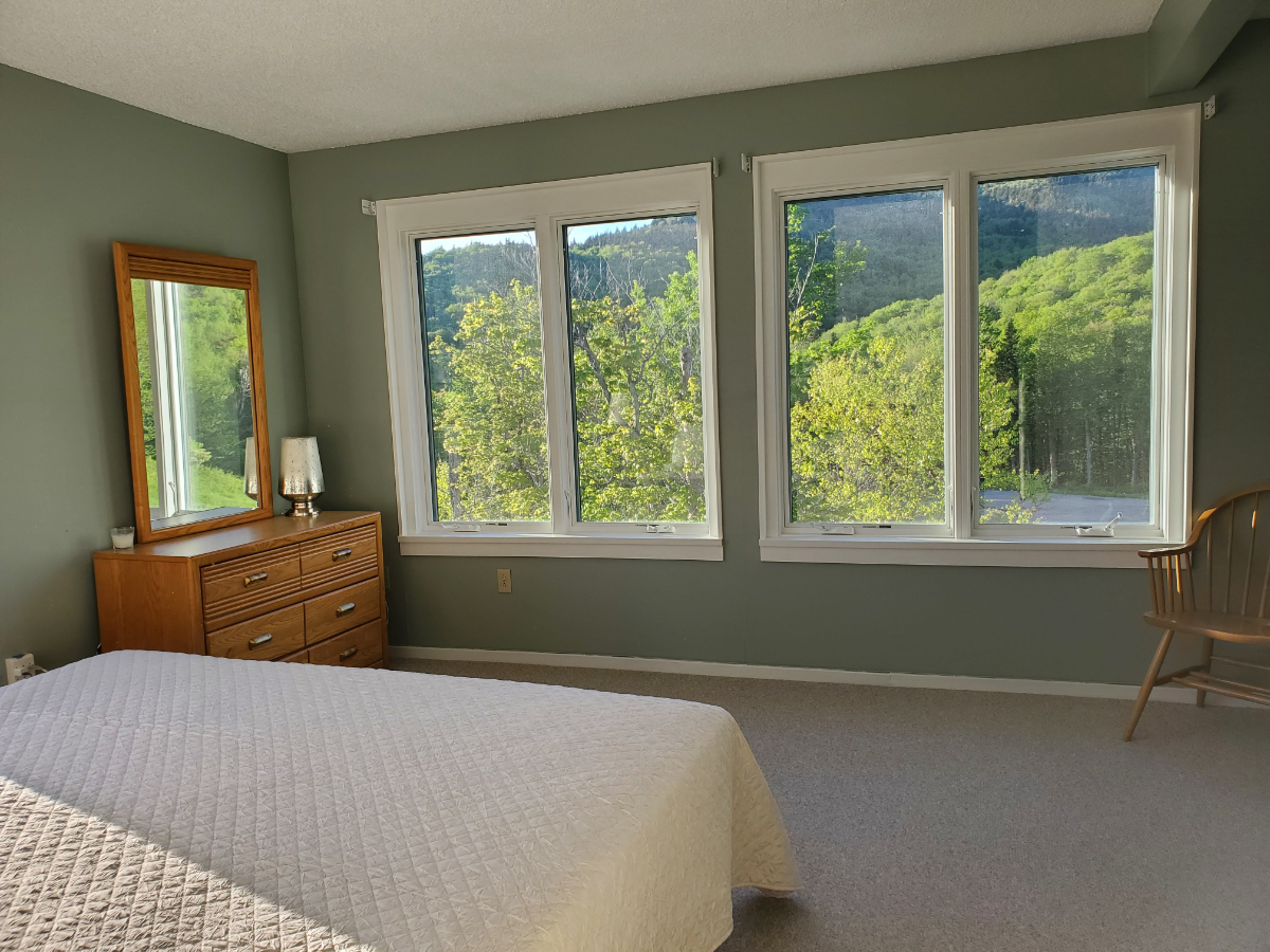 Cozy mountain condo on Bolton Valley resort - Photo 6