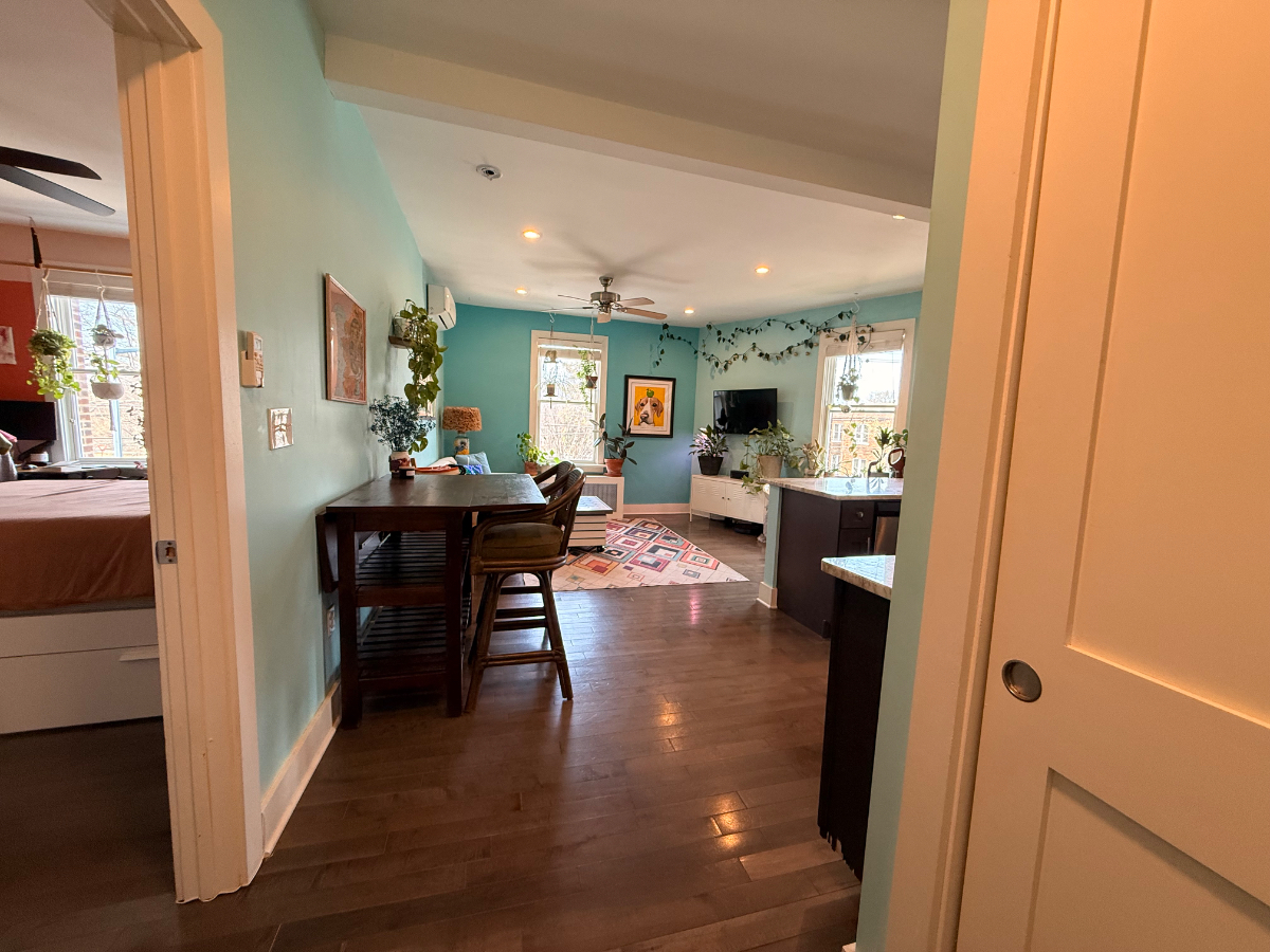 Cheerful, bright 1BR/1BA Petworth condo - Photo 3