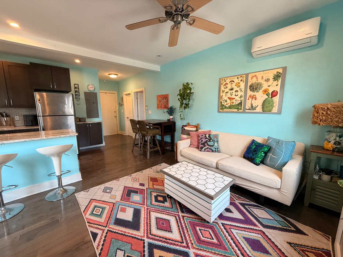 Cheerful, bright 1BR/1BA Petworth condo - Photo 7