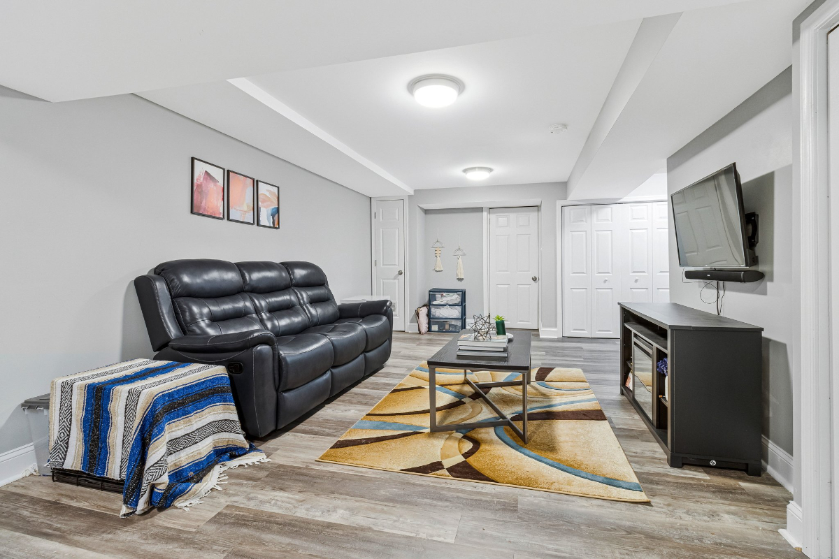 Medical, Corporate & Relocation Housing | DC Hospital Corridor | 10 Minutes to MedStar Washington Ho - Photo 11