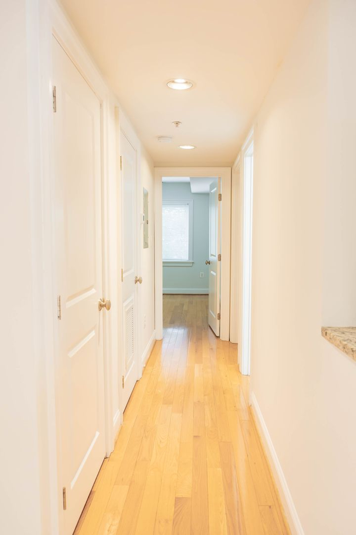 Modern 2 Bedroom 1 bathroom close to Howard U, Washington Hospital Center & Metro - Photo 10